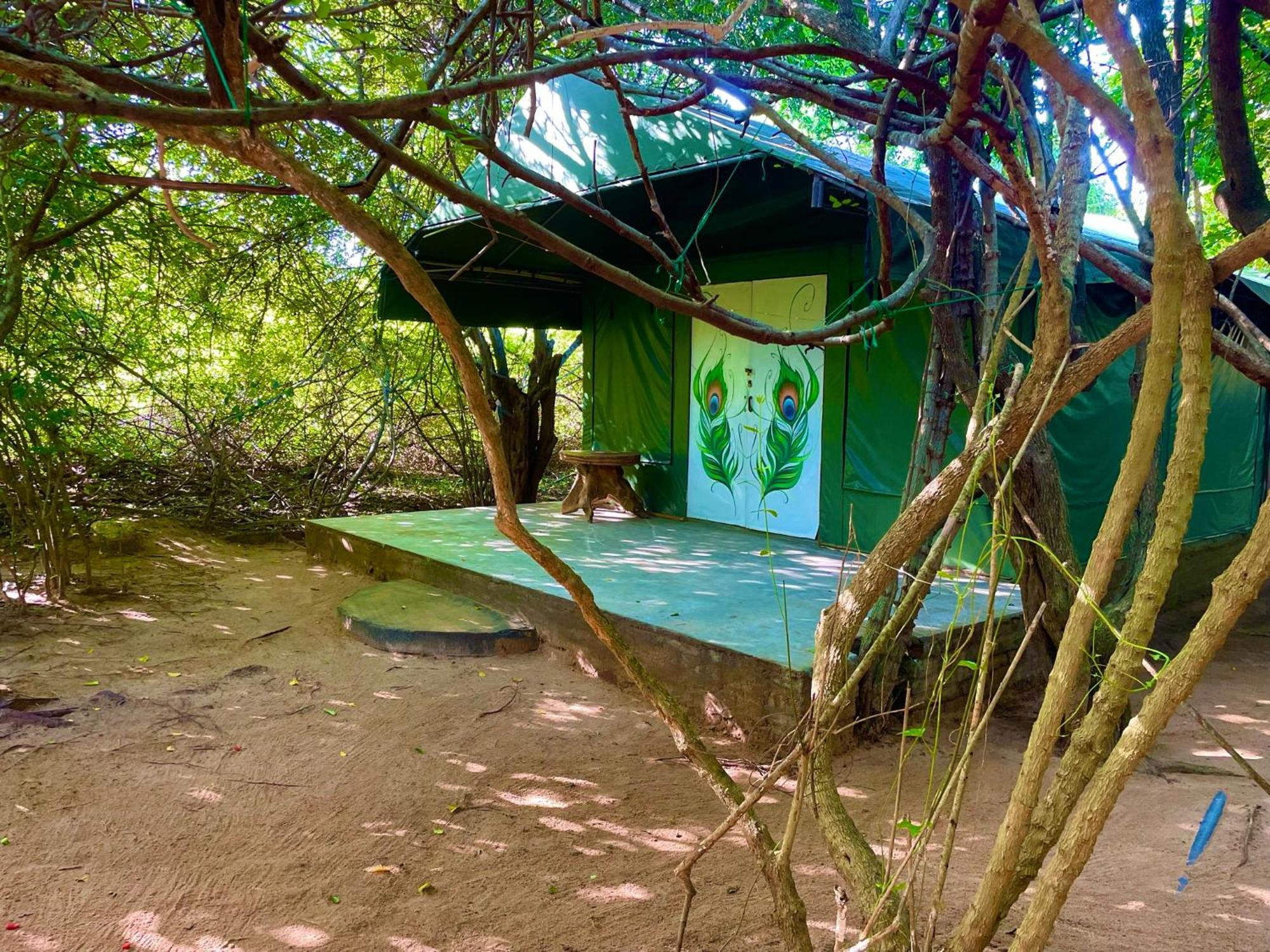 Yala Podi Hoona Bush Camp Hotel Exterior photo
